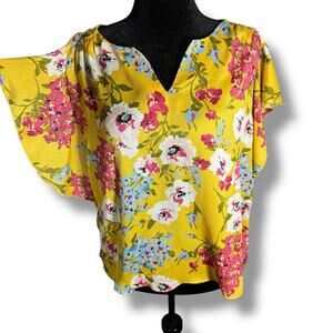 172.Umgee Floral Top New With Tags Size Medium
